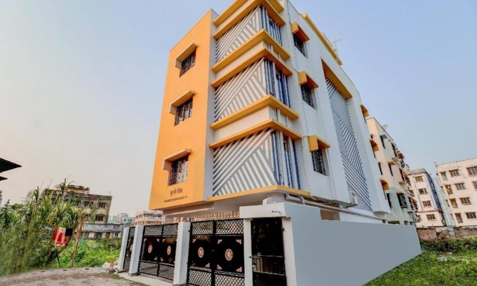 Kolkata Hotel | Goroomgo Priyanshu Guest House Ruby