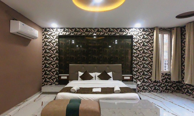 Banikhet Hotel | Goroomgo Viva La Vida Dalhousie
