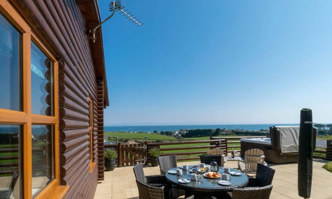 Mynytho Chalet De Esquí | Gorwel in the beautiful Pwllheli