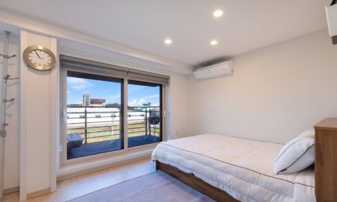 Toseong Casa | Goseong Beach Pension
