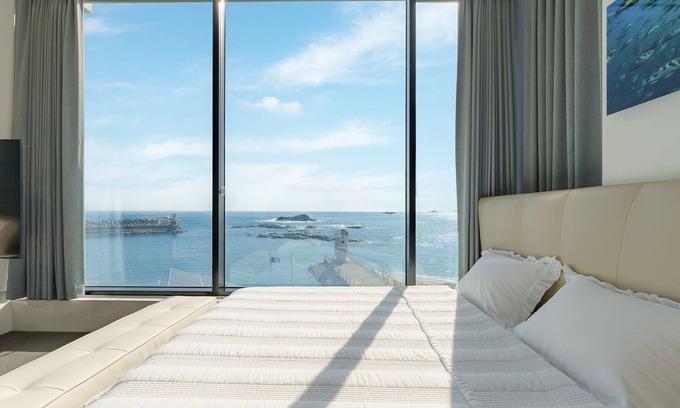 Sokcho Casa | Goseong Panorama Ocean View Poolvilla