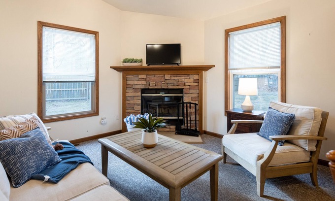 Saugatuck Cabaña | Goshorn Lake Resort Cottage #4