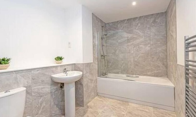 Heswall Apartamento | Gospel Heights First Floor Two Bed
