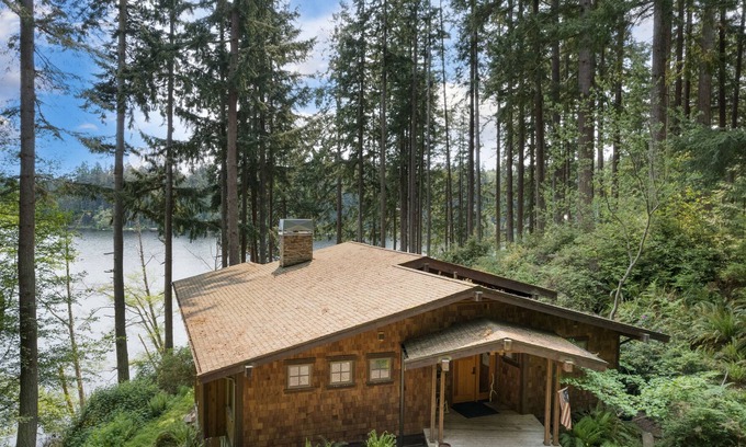 Langley Casa | artesano junto al lago chalet casa hermosa. 2 dormitorios, 2. 5 baños. (248)