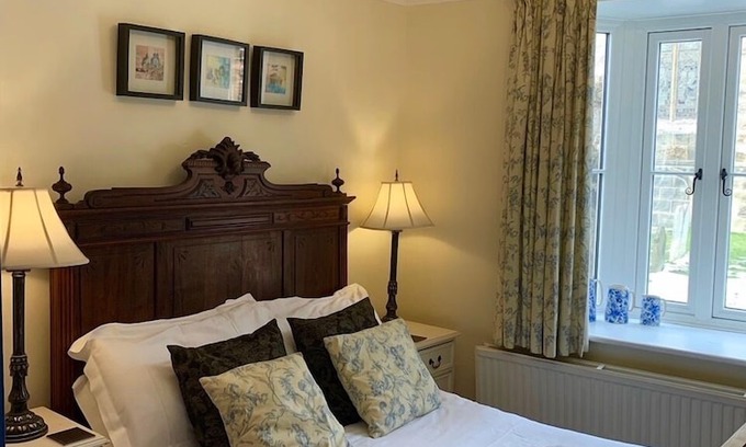 East Grinstead Cama Y Desayuno | Gothic House