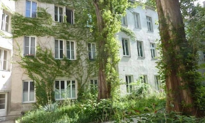 Weißgerber Apartamento | GoVienna Small Modern Apartment
