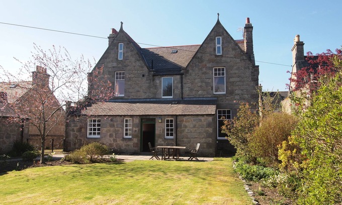 Huntly Casa | Gowanbank, Queen Street, Huntly