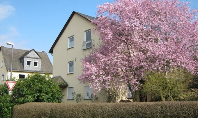 Treis-Karden Apartamento | Gräf Rosemarie - apartamento de 2 camas