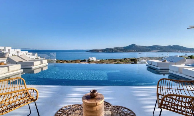 Antiparos Casa | Antiparos Cycladic Luxury Villa "Lev" - 300m from beach - Concierge + staff of 2