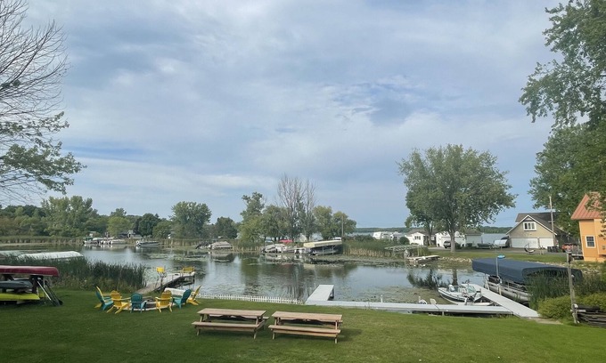 Marine on St. Croix Casa | Grace on the Lake - Cozy home on Big Marine Lake