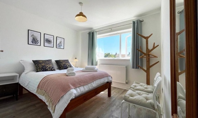 Ely Casa | Casa-Baño Privado-Moderno-Grace's Place in Ely