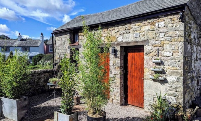 Caldbeck Casa | Grade 2 Listed Lakeland Bothy & Sauna in Caldbeck