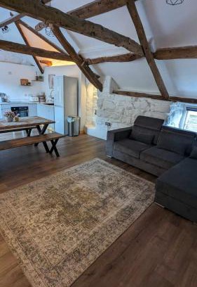Bronaber Casa | Grade II Lodge House 2 Bedroom
