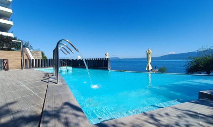 Pucon Apartamento | Gran departamento de Lujo en primera línea en PUCON, acceso directo al Lago