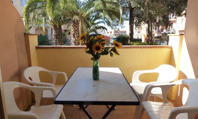 Empuriabrava Apartamento | Gran Reserva - Apt 4 personas a 2 pasos de la playa, tiendas y restaurantes.