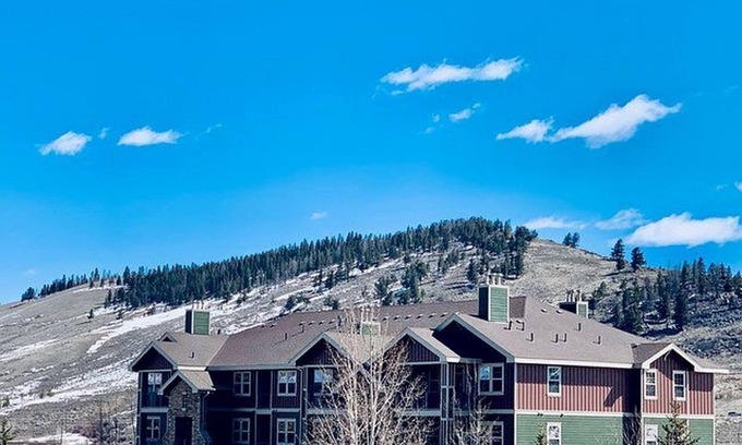 Silvercreek Condominio | Granby Ranch condo, minutes from skiing, fishing, mtn biking, hiking & more!