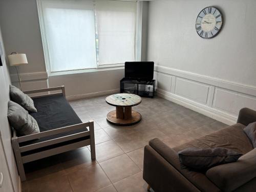 Romans-sur-Isere Apartamento | Grand 2 pièces proche quai de l'Isère
