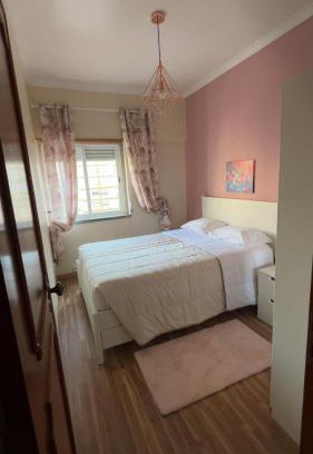 Odivelas Apartamento | Grand 3 chambres 6 pers proche Lisbonne Partager Enregistrer