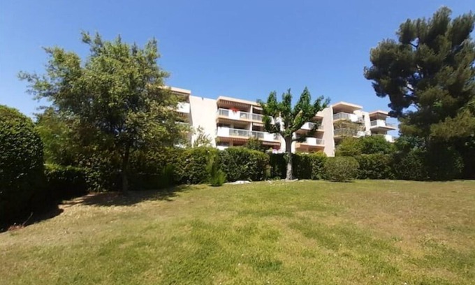 Montolivet Apartamento | Grand Appartement de Standing Avec Parking