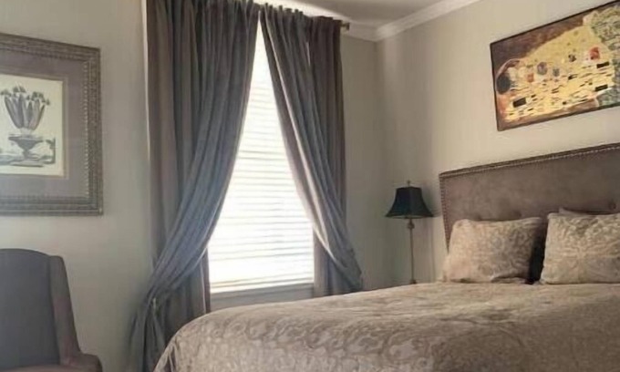 Evansville Apartamento | Grand Apt. Downtown Mansion