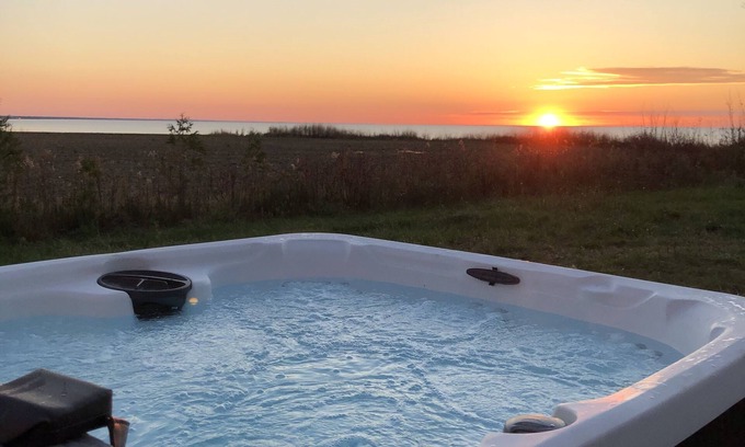Dashwood Casa | Grand Bend Lake Front House with lake access and hot tub. Pet frinedly