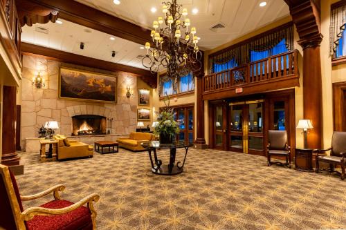Williams Hotel | Grand Canyon Railway Hotel