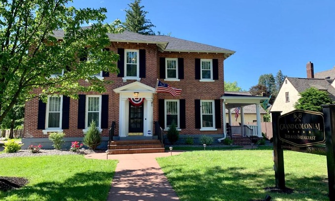 Herkimer Cama Y Desayuno | Grand Colonial Bed and Breakfast