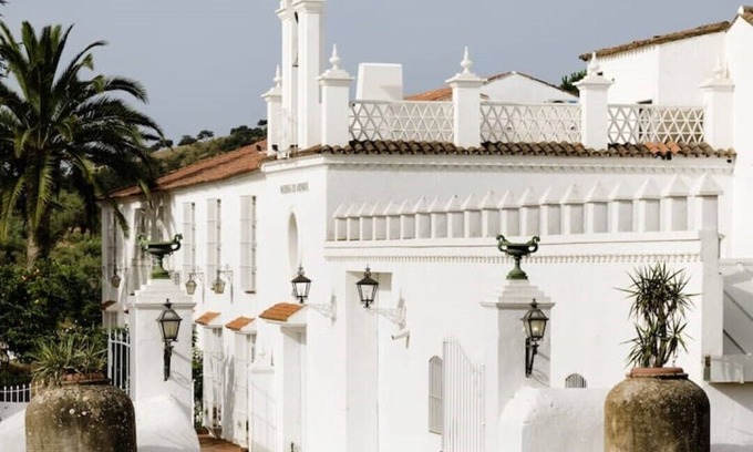 Monesterio Casa | Alójate en la naturaleza, dentro de en un gran cortijo con servicios boutique