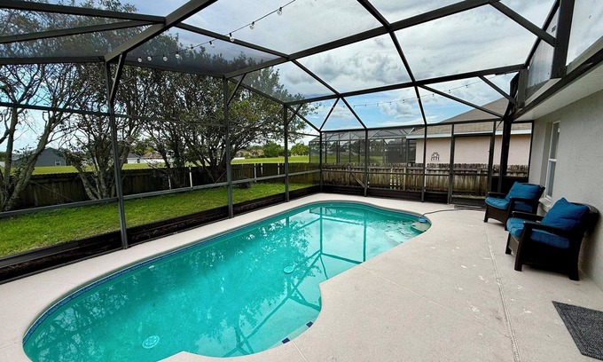 Haines City Casa | Family Superior 4BD House near Disney Parks