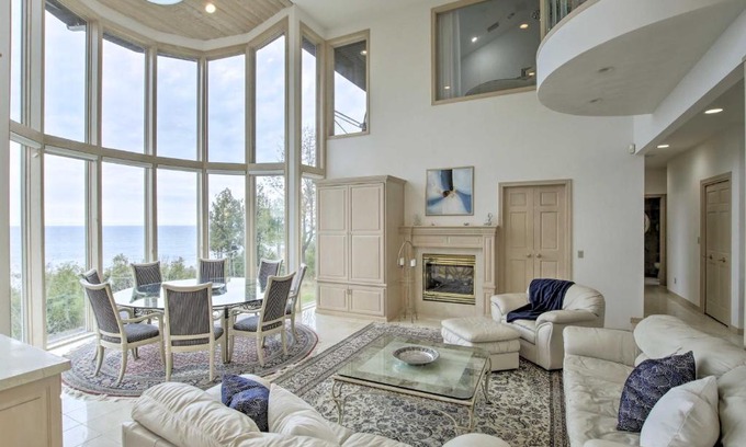 Egg Harbor Casa | Grand Egg Harbor Home with Stunning Lake Views!