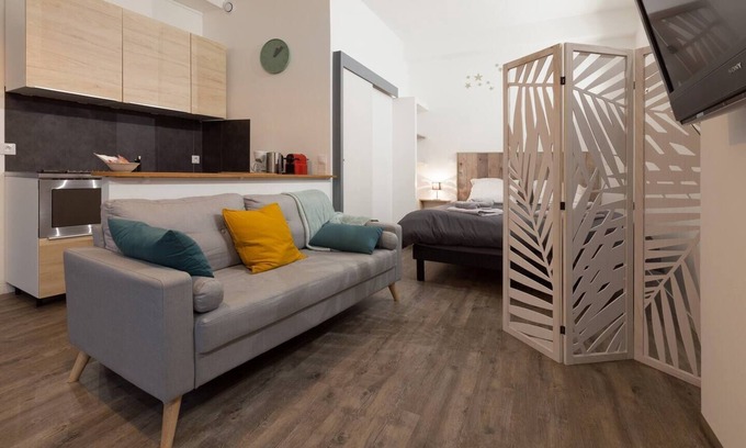 Louviers Apartamento | Apartamento-Estándar-Baño con ducha-Vista al patio