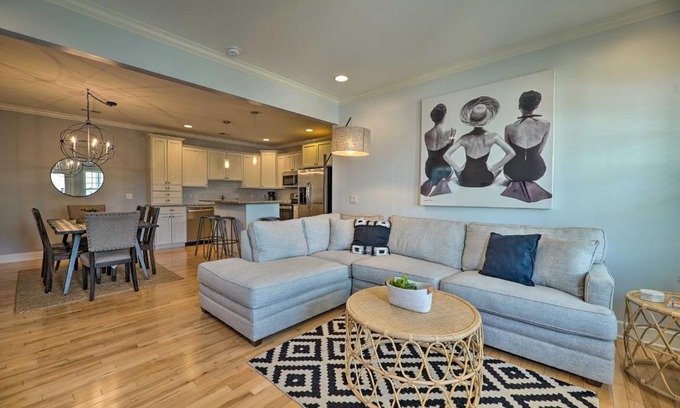Grand Haven Apartamento | Grand Haven Condo Walk to Lake and Pool Access!