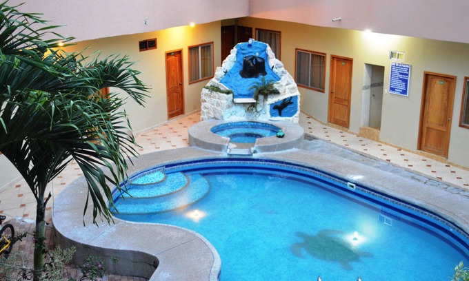 Puerto Baquerizo Moreno Hotel | Grand Hotel Chatham