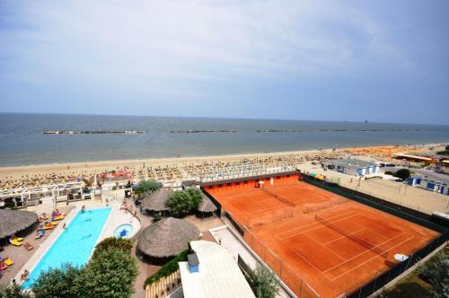 Lido Adriano Hotel | Grand Hotel Azzurra Club