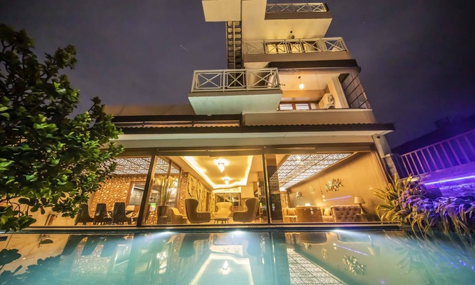 Aluthgama Hotel | Grand Lotus Bentota