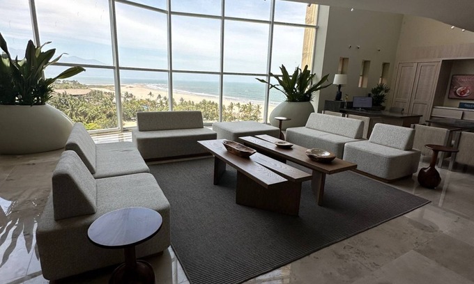 Centro Hotel | Grand Luxxe is a sophisticated getaway to the most discerning palates