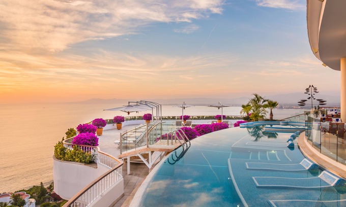 Conchas Chinas Apartamento | Grand Miramar All Luxury Suites & Residences