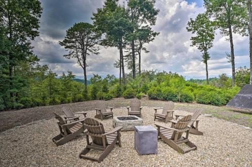 Pisgah Forest Casa | Grand Pisgah Forest Home on Secluded 5 Acres!