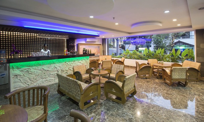 Malioboro Hotel | Grand Puri Saron Yogyakarta