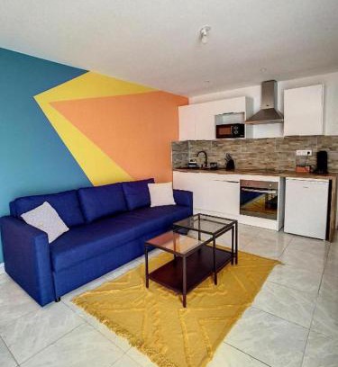 Saint-Acheul Apartamento | GRAND STUDIO AMIENS GARE TOUT CONFORT WIFI NETFLIX 2PERS