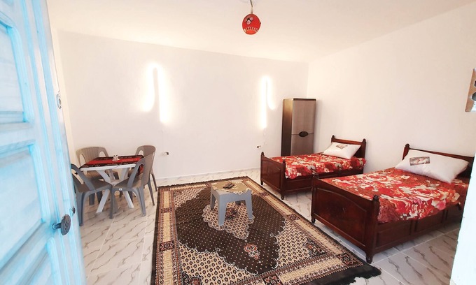 El Mourouj Apartamento | Grand studio meublé à 20 min de l'aéroport Tunis Carthage