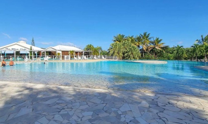 Saint-Francois Apartamento | Grand Studio Zen idéalement situé à Saint-François avec piscine et terrasse