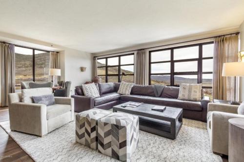 Park City Hotel | Grand Summit Hotel #702 Penthouse Ski-In, Ski-Out Corner Unit