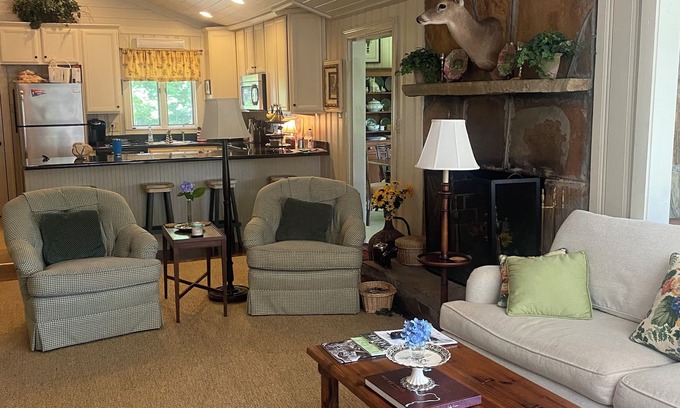 Lakemont Casa | Grand Times on Lake Rabun