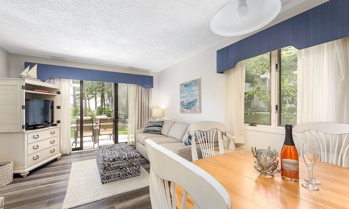 Williamsburg Condominio | ☀ Condominio de Grand Traverse Bay Lake View