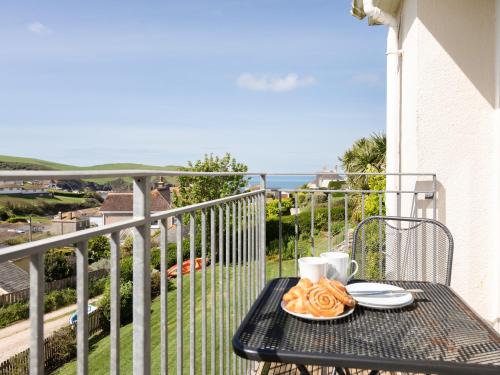Hope-Cove Casa | Grand View