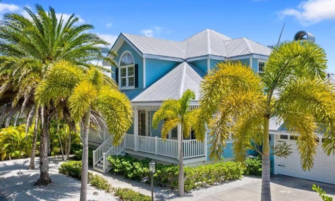 Boca Grande Casa | Grande Canal - Captivating 3 bedroom retreat