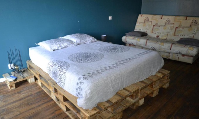 Chef-Boutonne Cama Y Desayuno | Grande chambre avec dressing