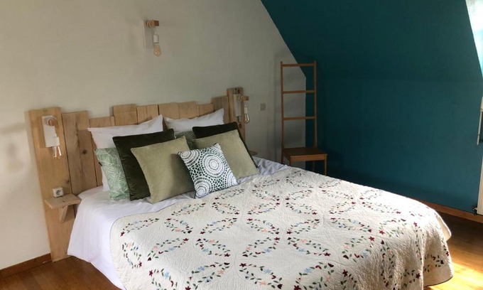 Putot-en-Auge Cama Y Desayuno | Grande Chambre Familiale VERTE Tout Bonnement Bien