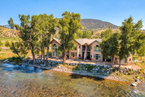 South Fork Casa | Grande Getaway